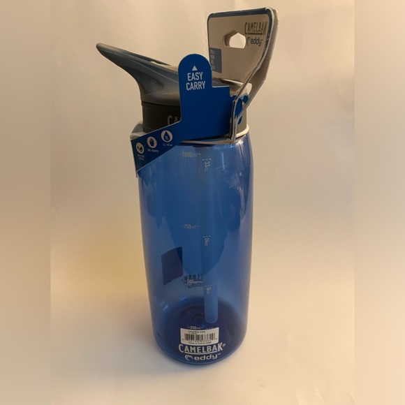 New ~ Camelbak Eddy Water Bottle, 1-Liter/3oz. - Blue - Picture 1 of 12